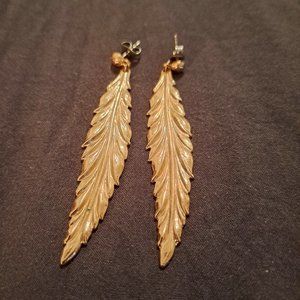 Vintage Leaf Earrings - Never Worn